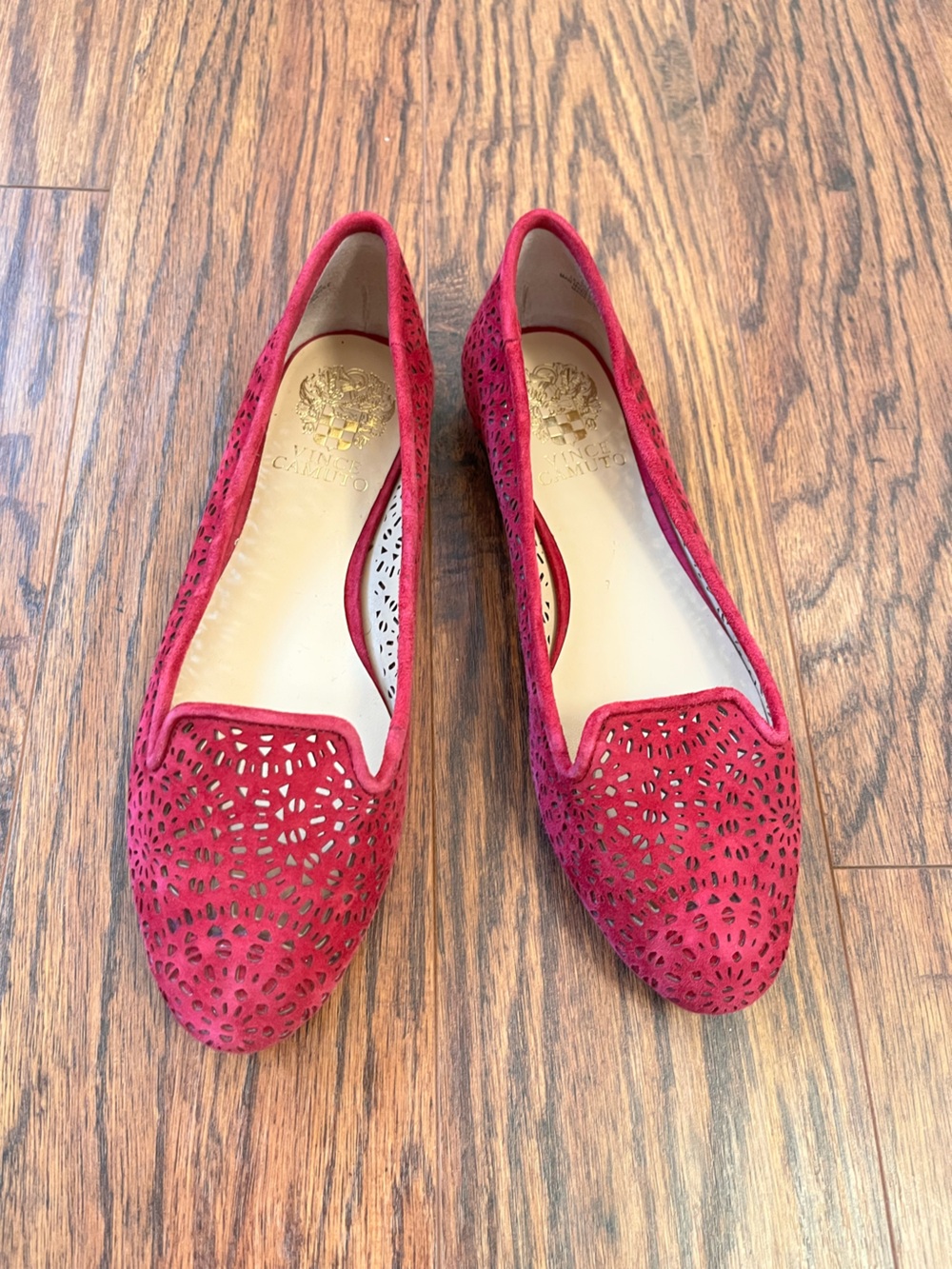 VINCE CAMUTO FUCHSIA PINK LEATHER LOAFER FLATS IN WOMEN’S | SIZE 6M